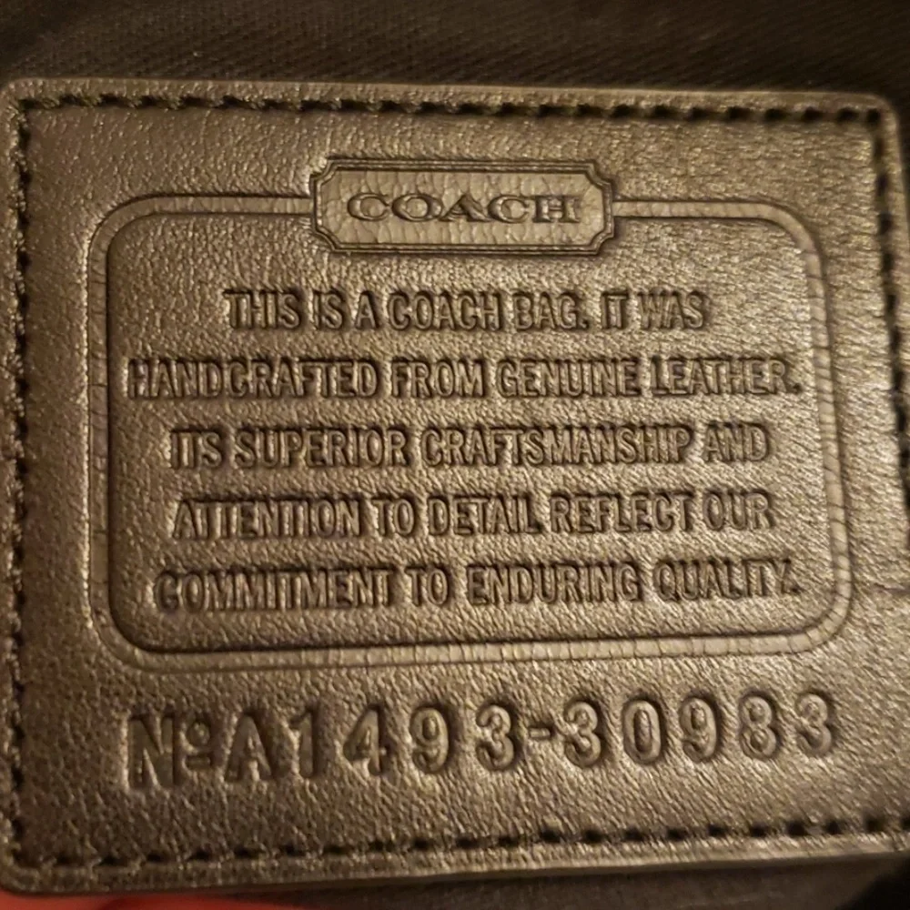 𝅺COACH white leather weekender. NWT - Picture 6 of 12